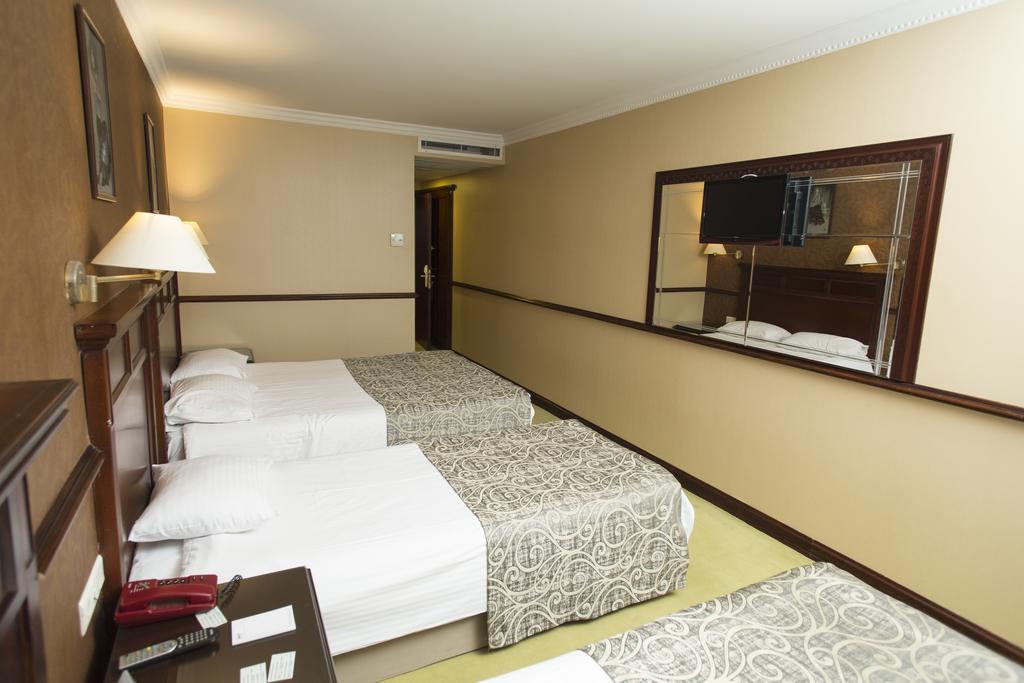 Topkapi Inter Istanbul Hotel Buitenkant foto